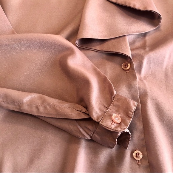 1970s Lilac Ruffle Blouse: Vintage Silky Career Top, size Medium - Picture 11 of 16